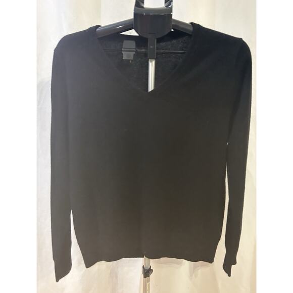 Quince Sweaters - Quince Women's Black Mongolian Cashmere Knit V-neck Pullover Sweater Size L